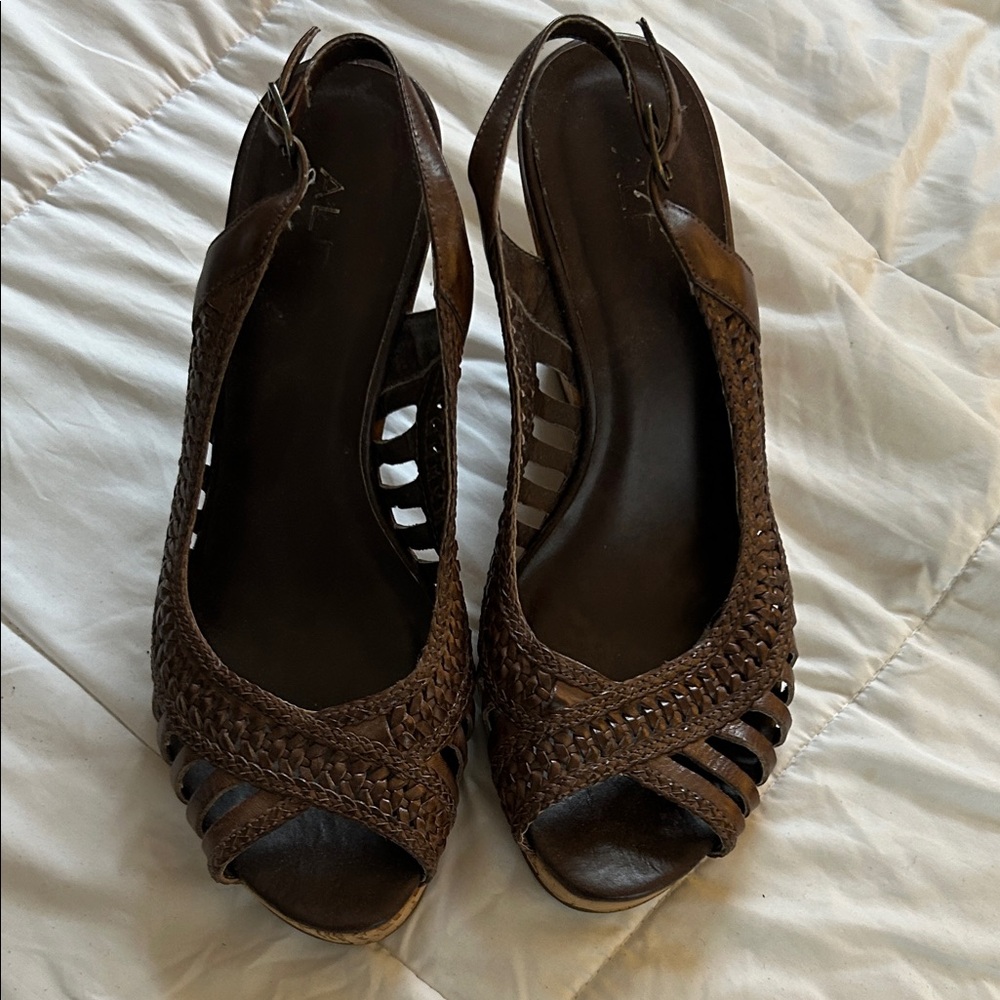 Aldo Wedges